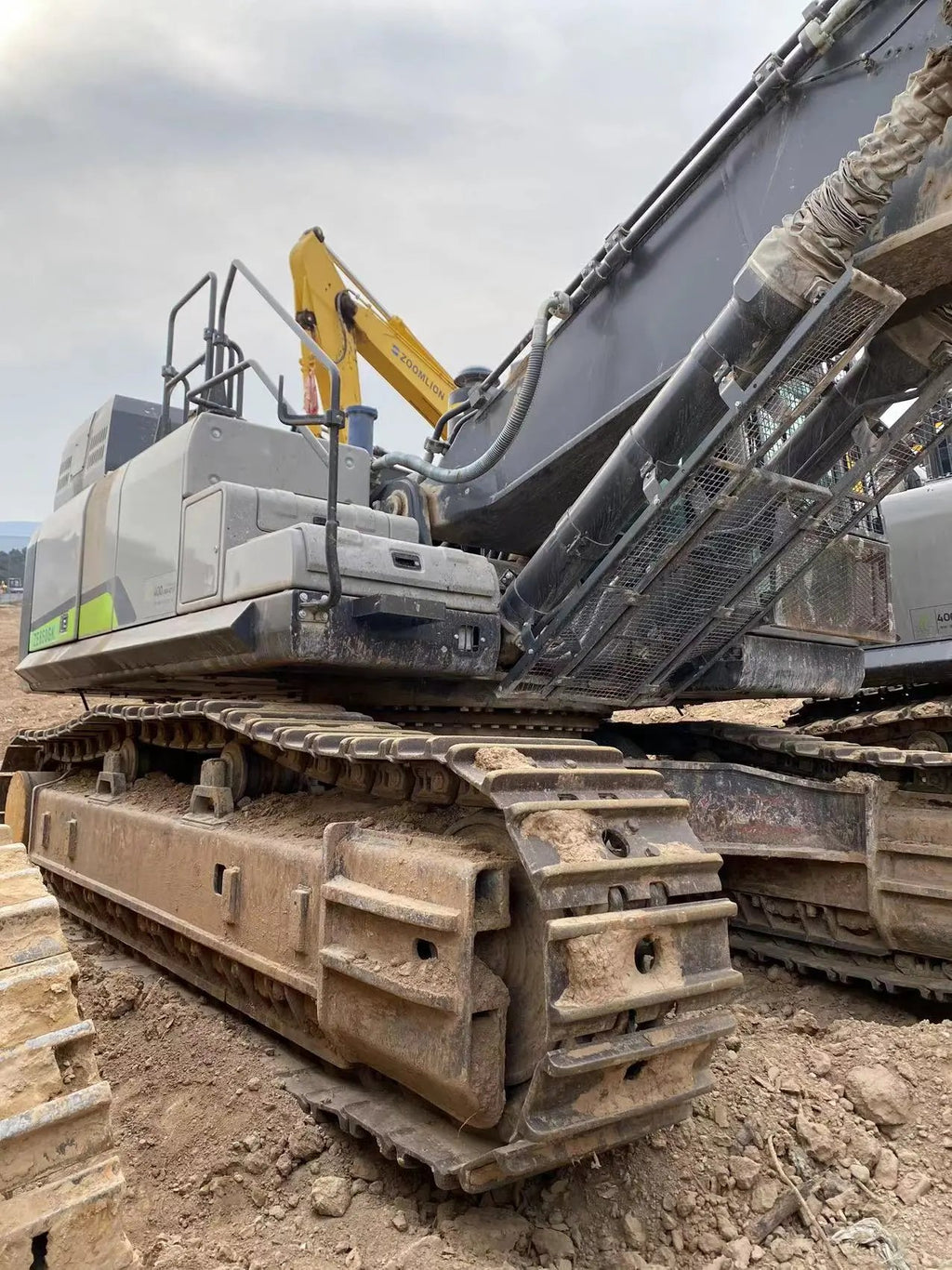 ZE620GK‑5011 | 2023 | 1,156 h | Weinan — Aidi 215 hydraulic breaker