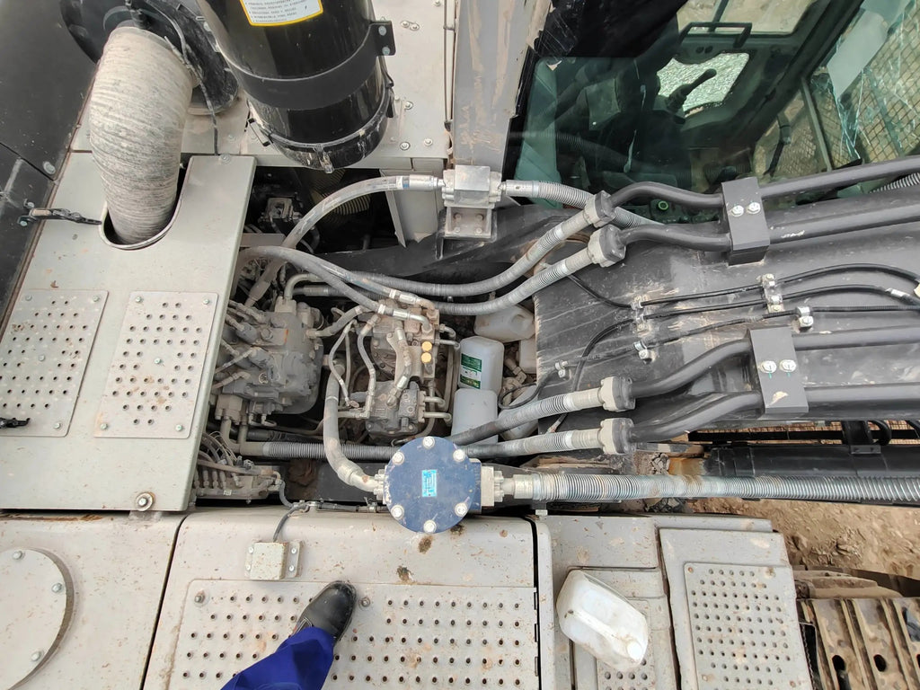 ZE620GK‑5008 | 2023 | 1,329 h | Weinan — Aidi 215 hydraulic breaker