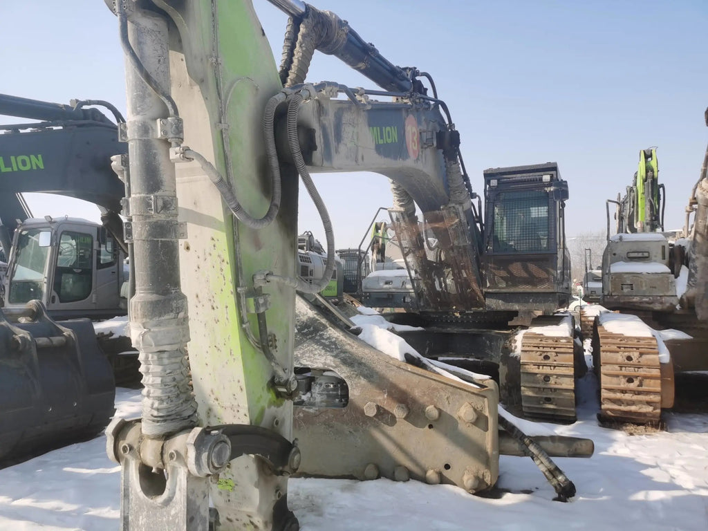 ZE620GK-5012 | 2023 | 1,076 h | Baoding — Aidi 215 hydraulic breaker