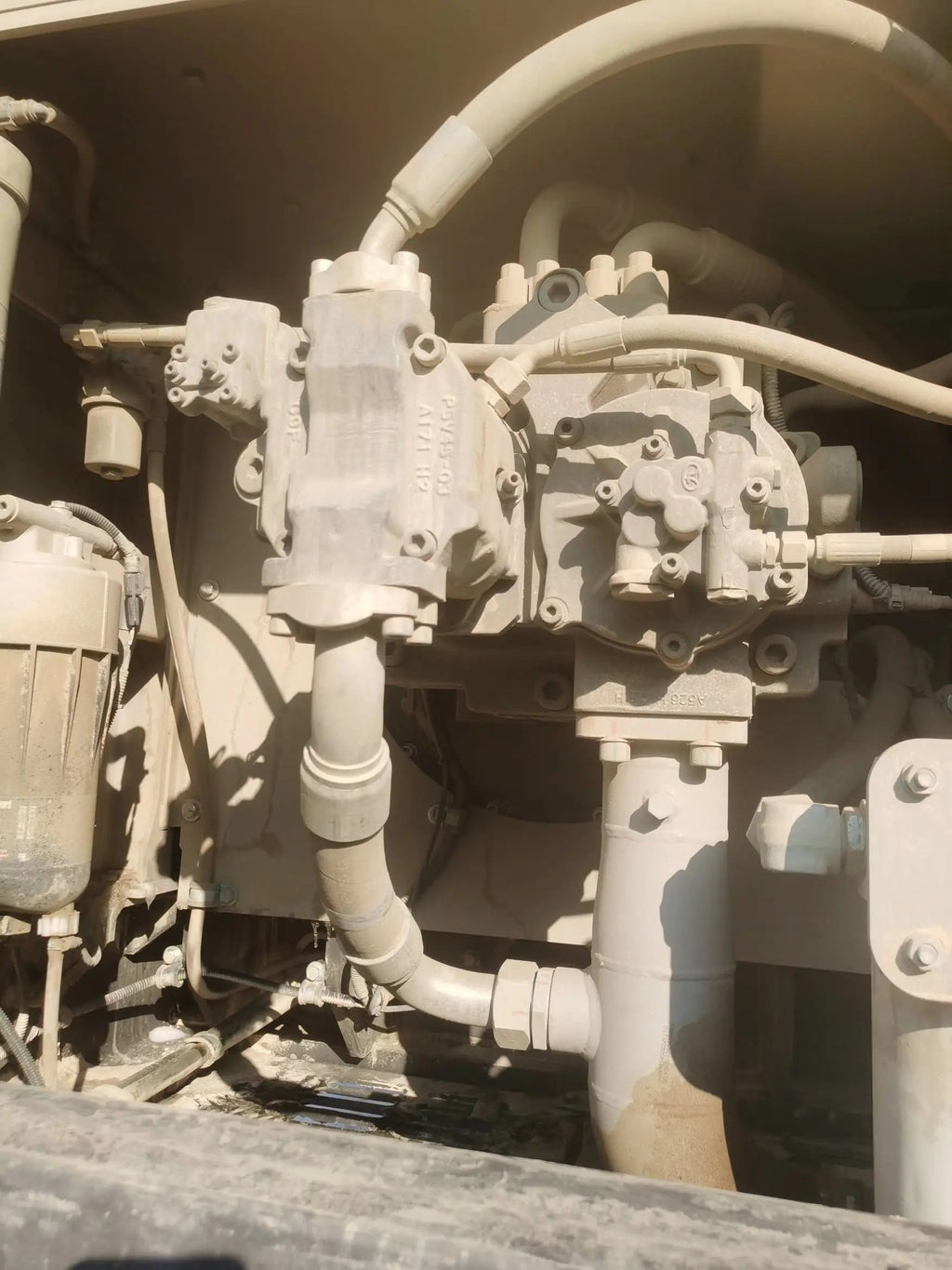 ZE620GK-5012 | 2023 | 1,076 h | Baoding — Aidi 215 hydraulic breaker