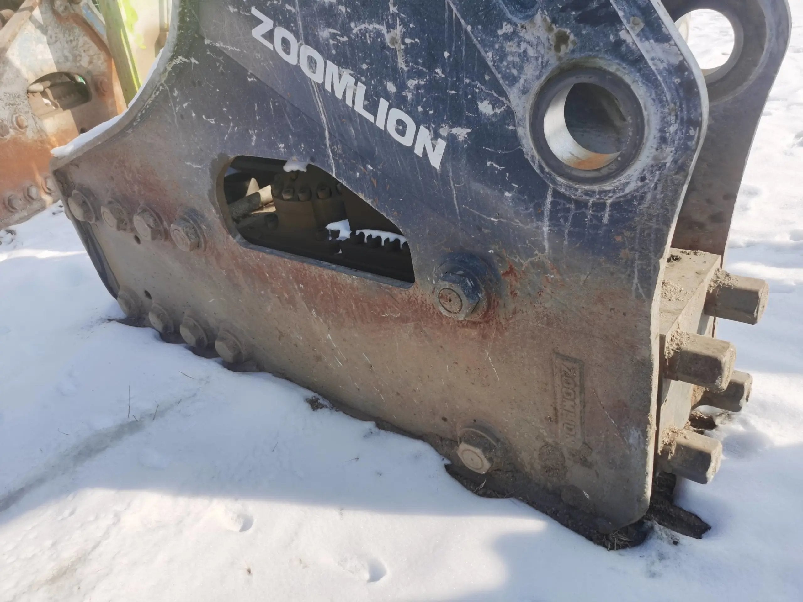 ZE620GK-5012 | 2023 | 1,076 h | Baoding — Aidi 215 hydraulic breaker