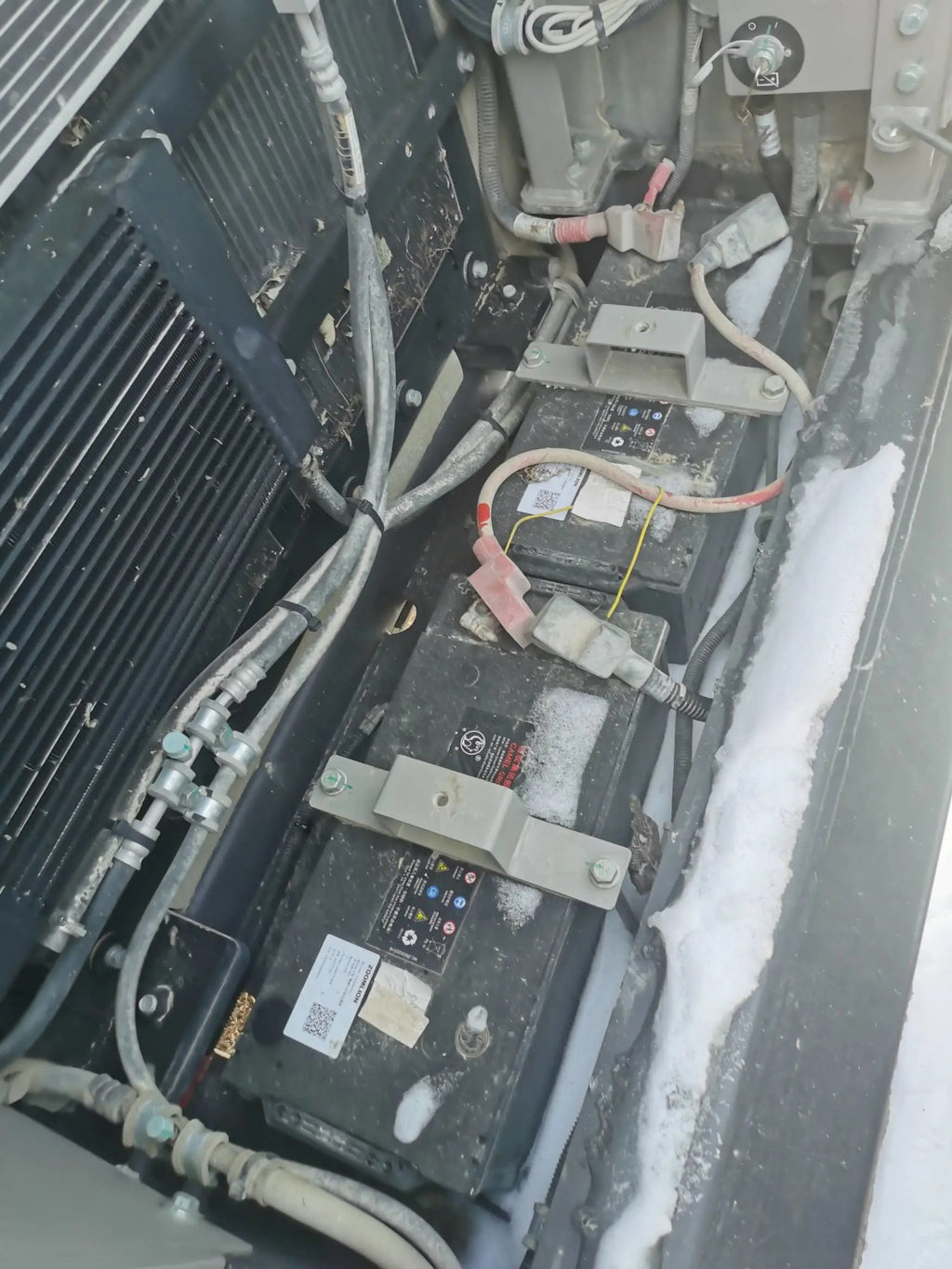 ZE620GK-5012 | 2023 | 1,076 h | Baoding — Aidi 215 hydraulic breaker