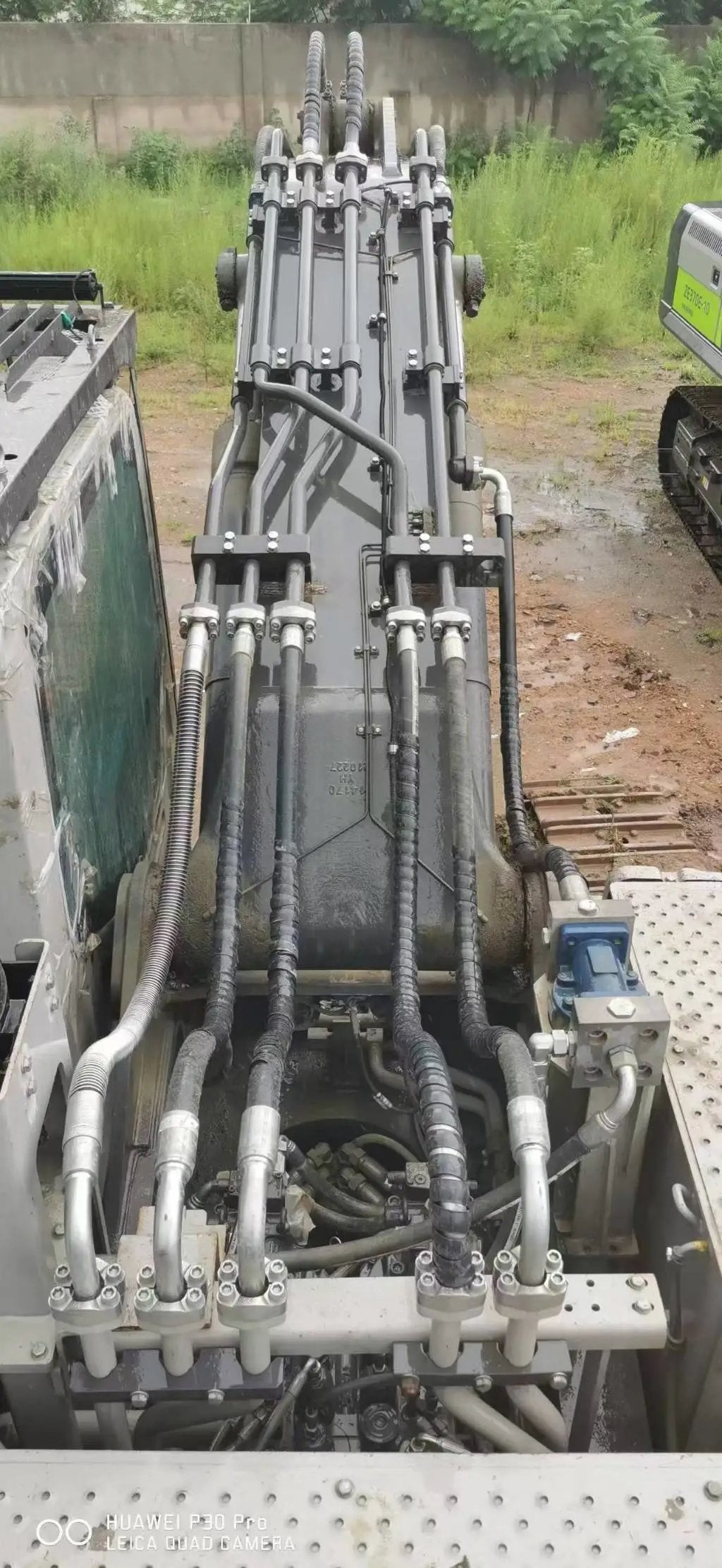 ZE550EK-10-1170 | Built 2022 | 7,640 hrs | Parked in Siping, Jilin — Equipped with Bailite 200 hydraulic breaker