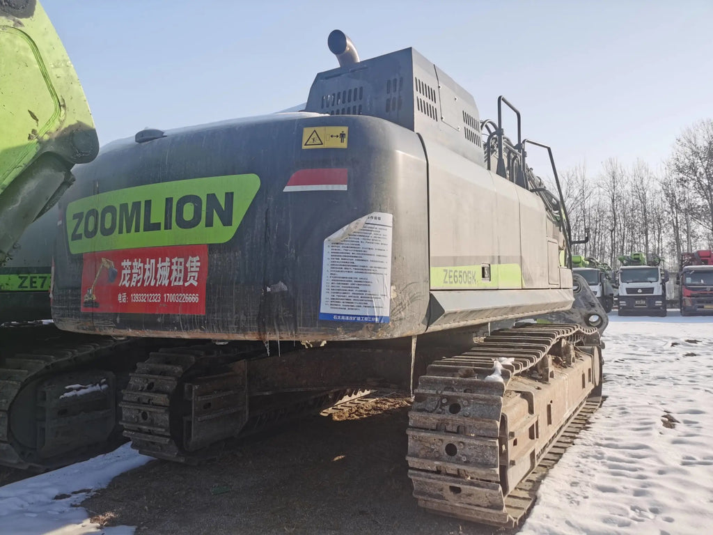 ZE620GK-5016 | 2023 | 1,637 h | Baoding — Dek 210 hydraulic breaker