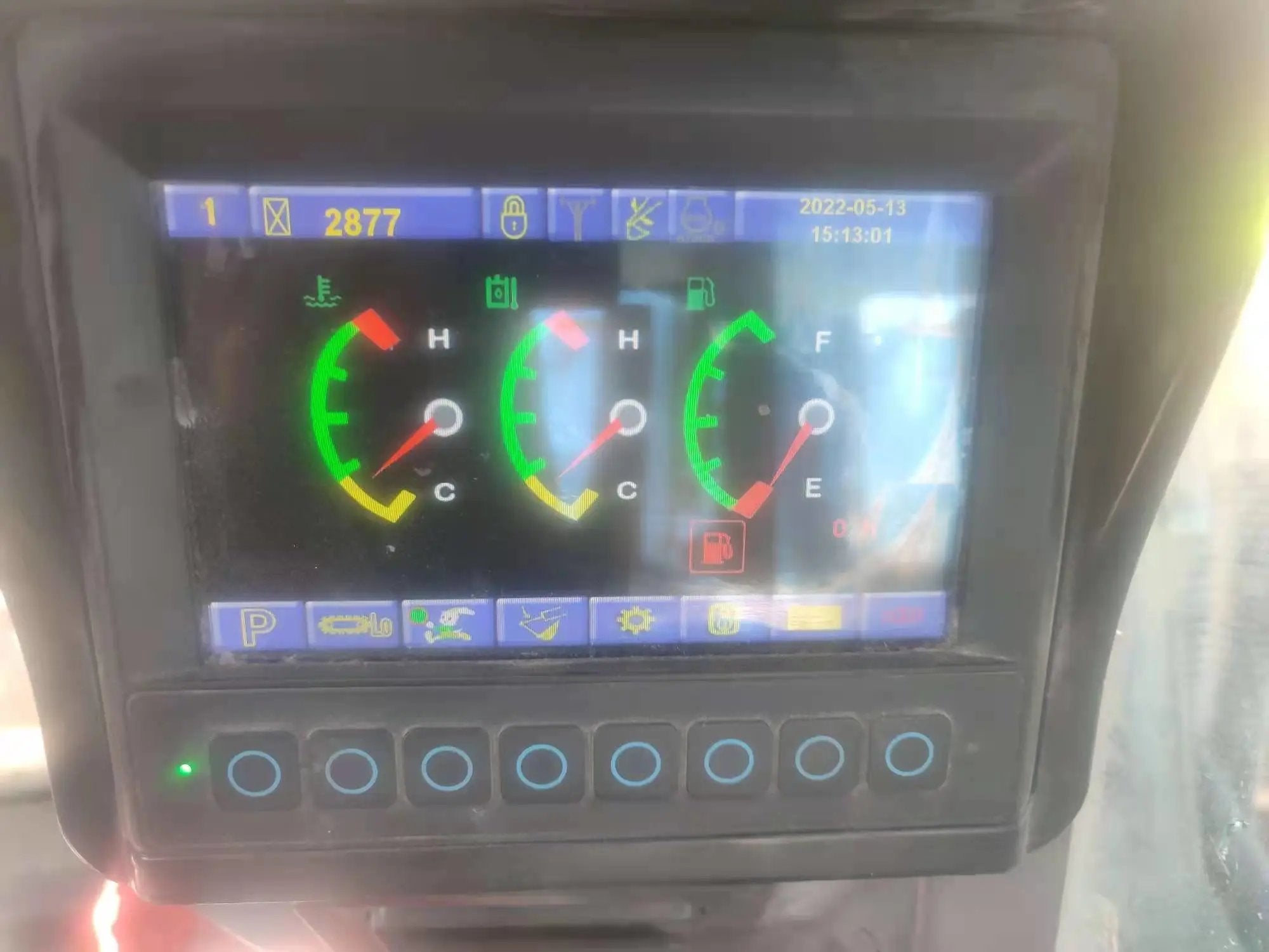 Zoomlion ZE550EK‑10‑1054 — Feb 2021 | 2,877 hrs | Parked in Siping, Jilin | Includes bucket assembly