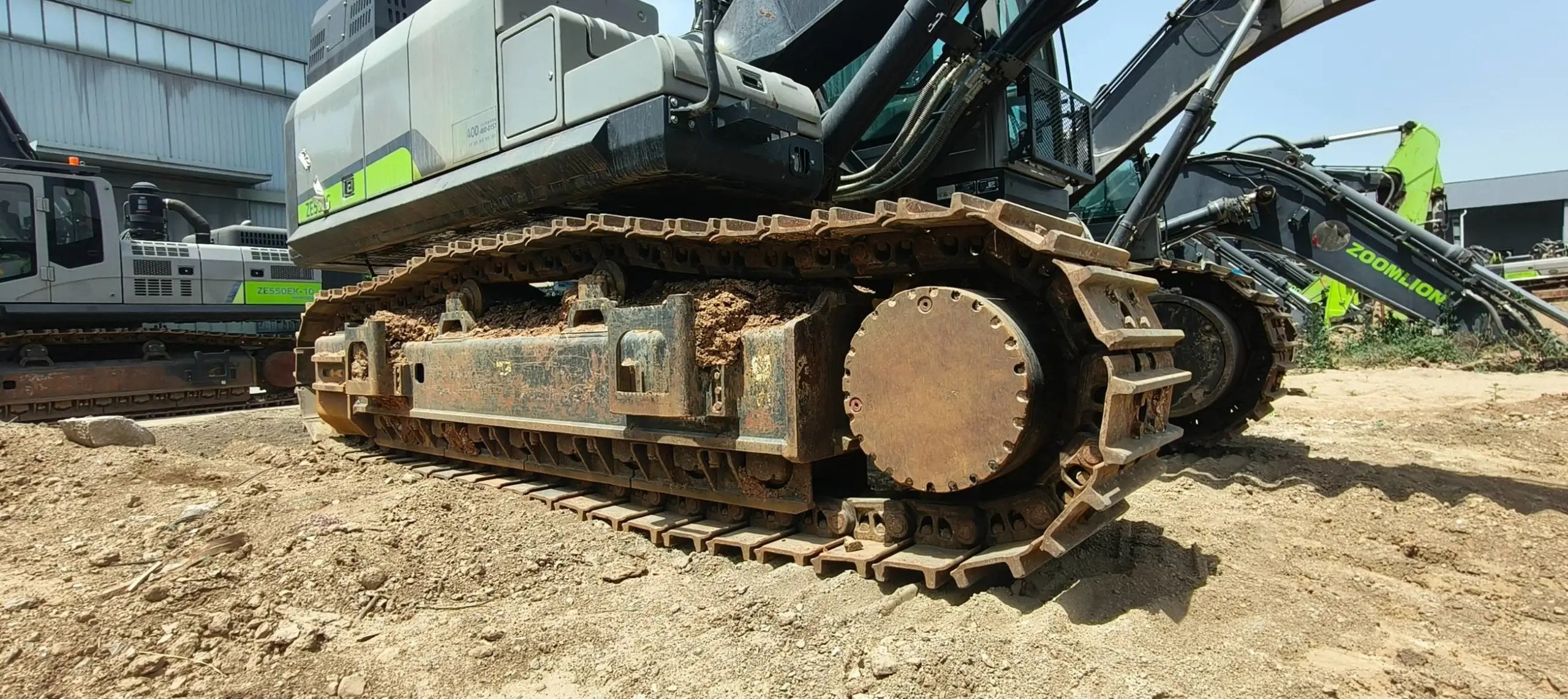 ZE550G‑3007 | 2023 | 945 h | Weinan — Standard bucket