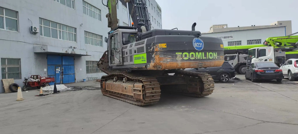 ZE550EK‑10Plus‑5006 | 2022 | 2,583 h | Urumqi — HOLLIS 200 hydraulic breaker