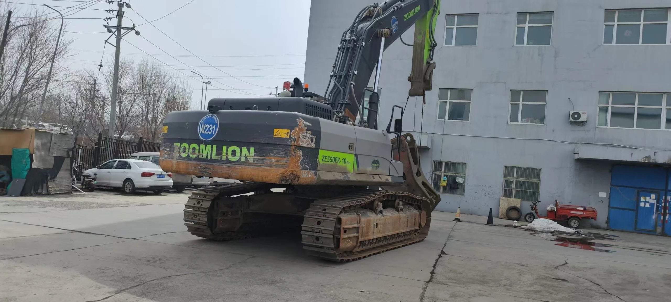 ZE550EK‑10Plus‑5006 | 2022 | 2,583 h | Urumqi — HOLLIS 200 hydraulic breaker