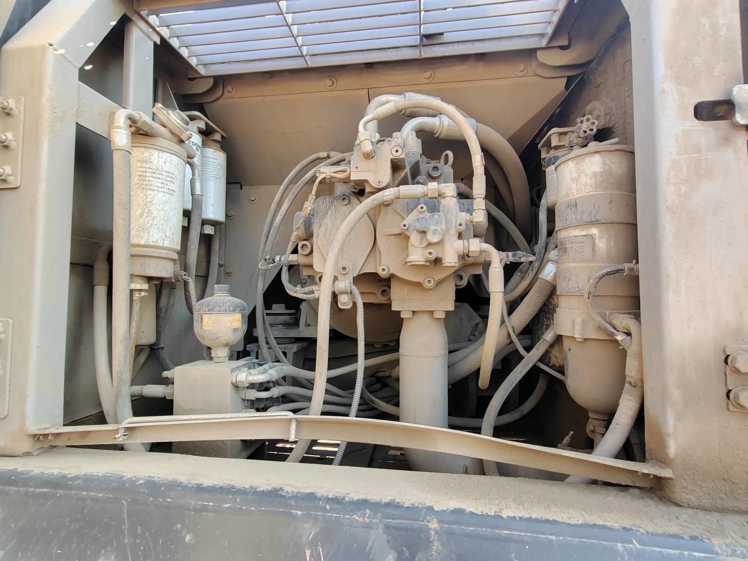 ZE550EK‑10‑1224 | 2021 | 3,429 h | Weinan — AIDI 200 hydraulic breaker