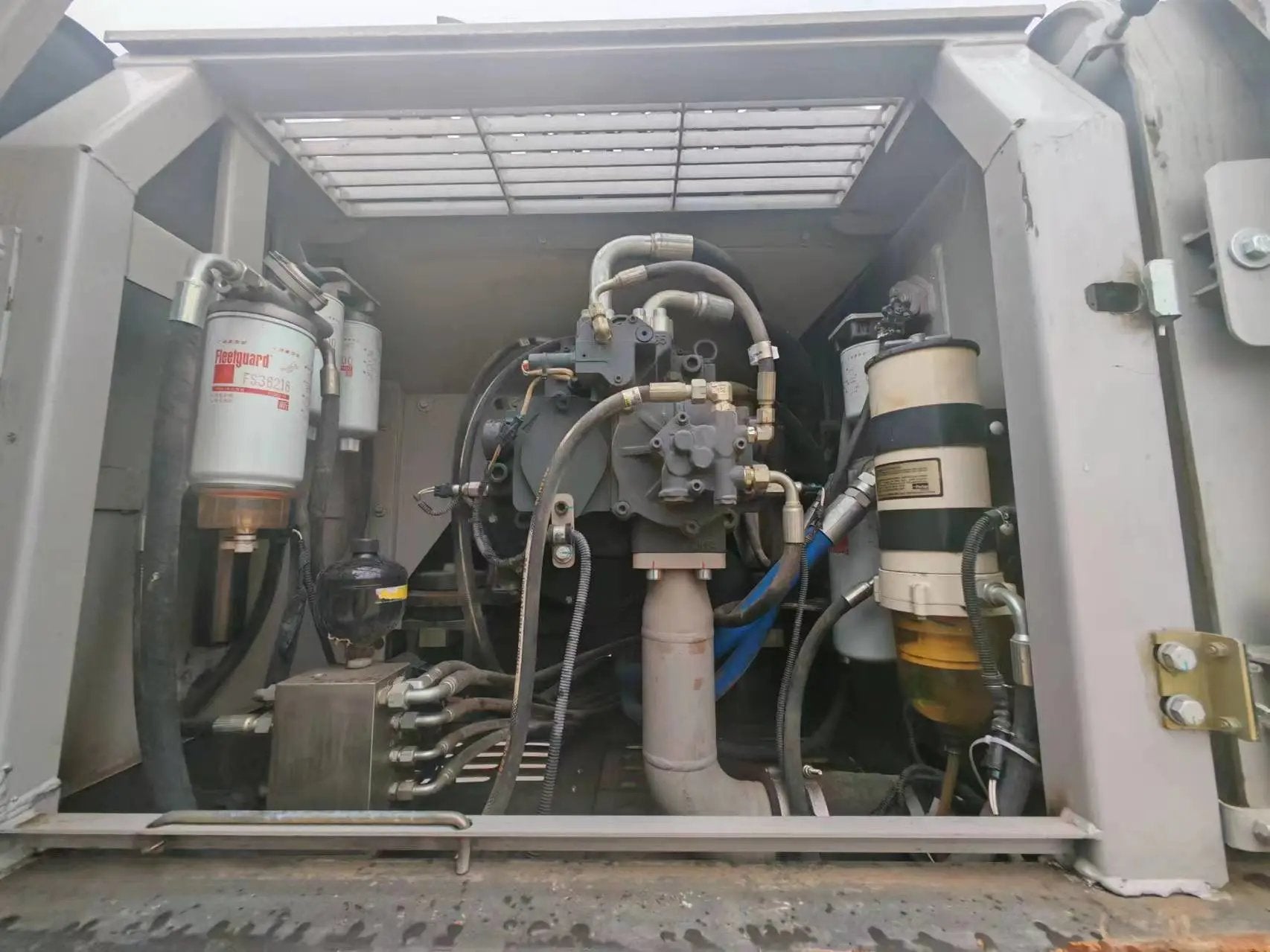 ZE550EK‑10‑1095 | 2021 | 3,908 h | Weinan — Beilit 200 hydraulic breaker