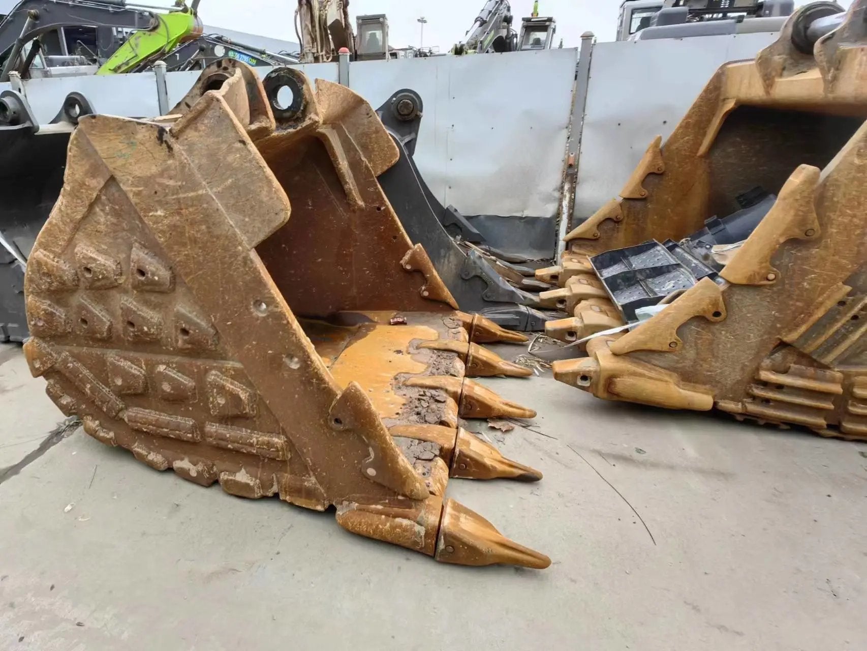 ZE550EK-10-1109 | Built Jun 2021 | 3,489 hrs | Parked Weinan — Bucket included