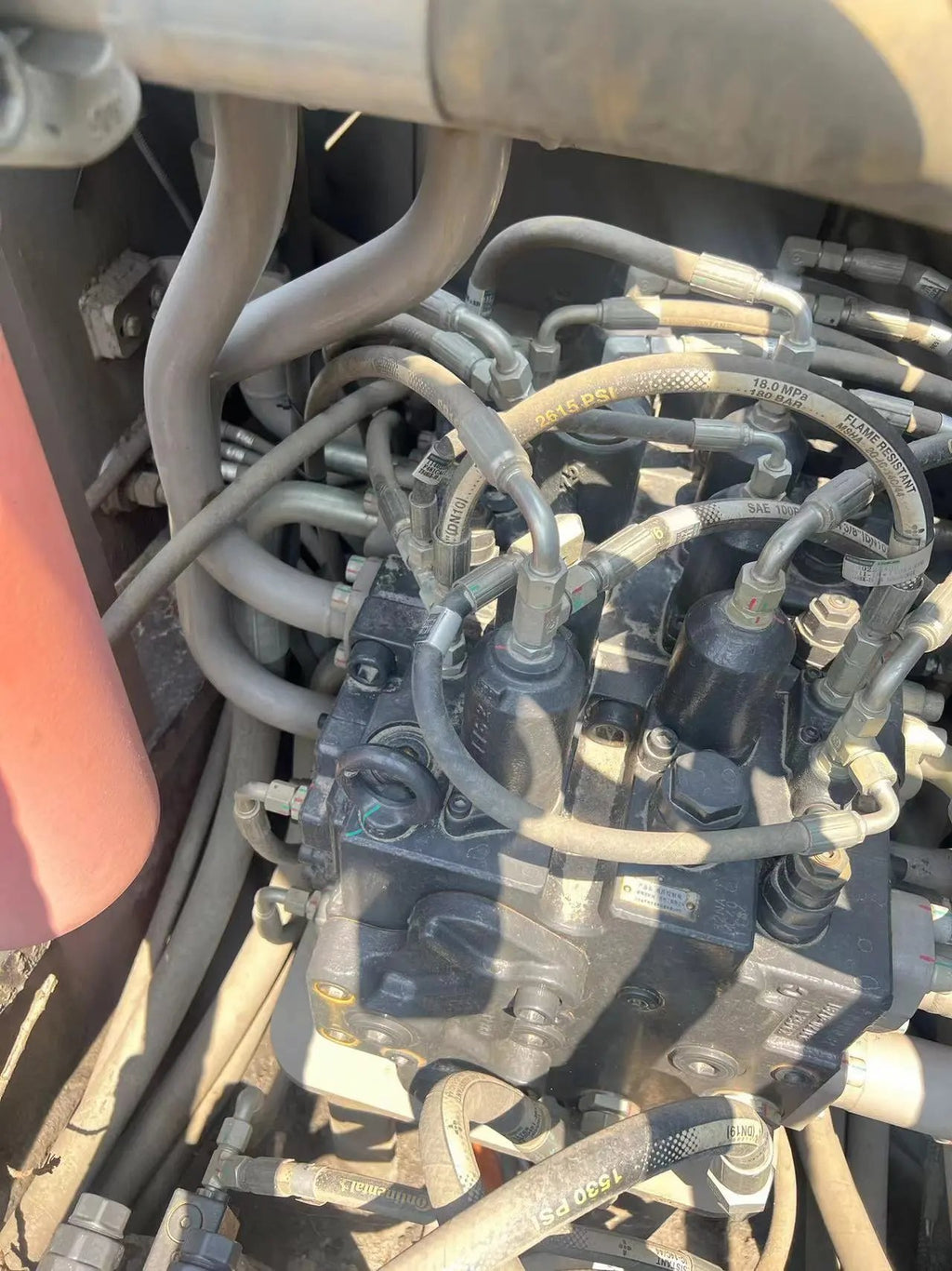 Zoomlion ZE550EK‑10‑1050 — 2021 | 5,085 hrs | Parked in Siping, Jilin | Includes bucket assembly