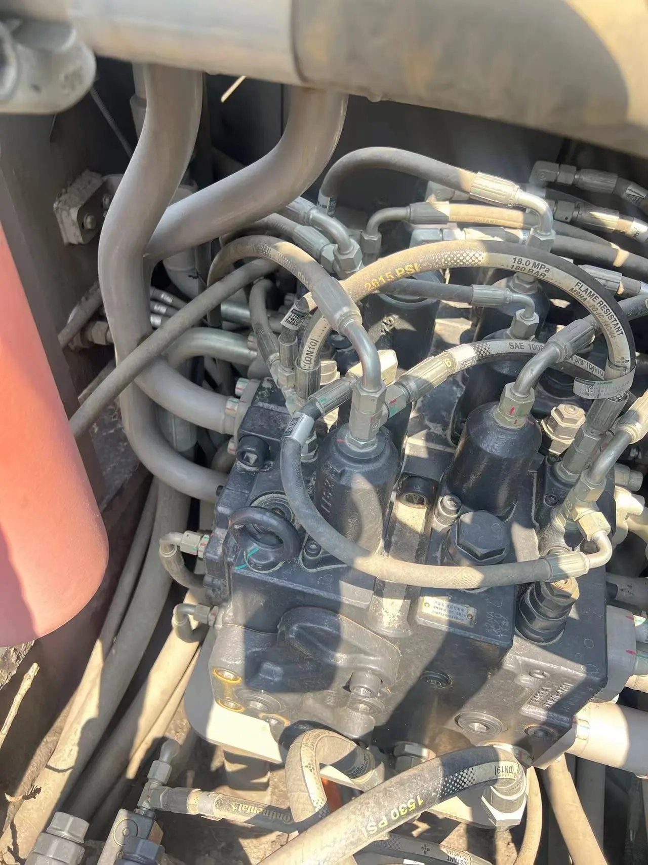 Zoomlion ZE550EK‑10‑1050 — 2021 | 5,085 hrs | Parked in Siping, Jilin | Includes bucket assembly