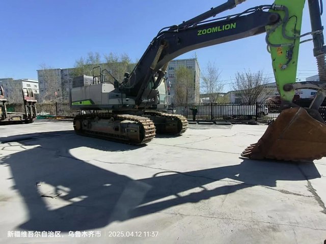 ZE500GK‑3030 | 2023 | 705 h | Urumqi — Standard digging bucket