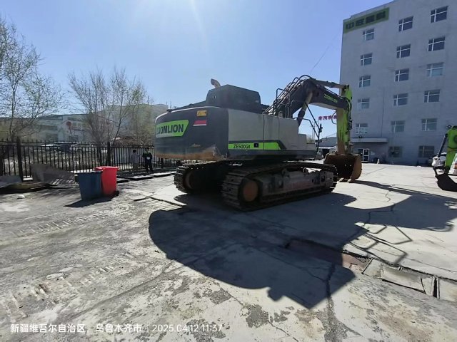 ZE500GK‑3030 | 2023 | 705 h | Urumqi — Standard digging bucket