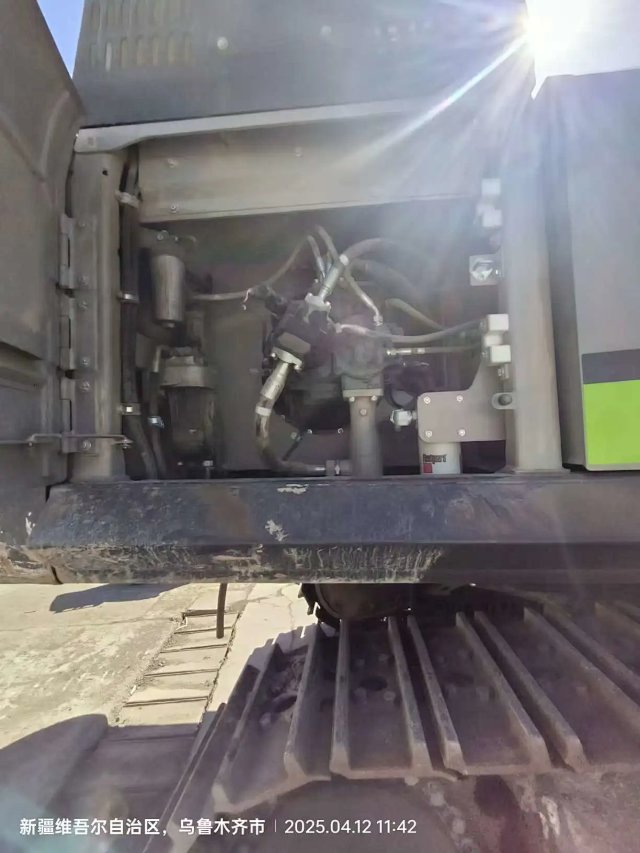 ZE500GK‑3030 | 2023 | 705 h | Urumqi — Standard digging bucket