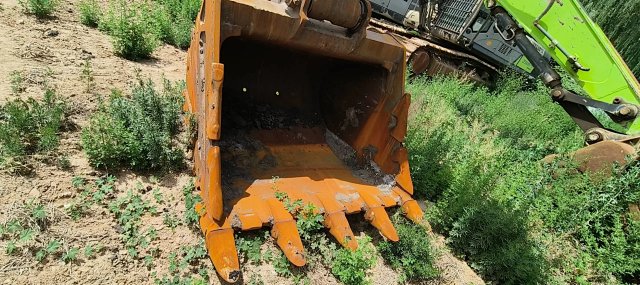 ZE550G‑3001 | 2023 | 2,838 h | Weinan — Standard bucket
