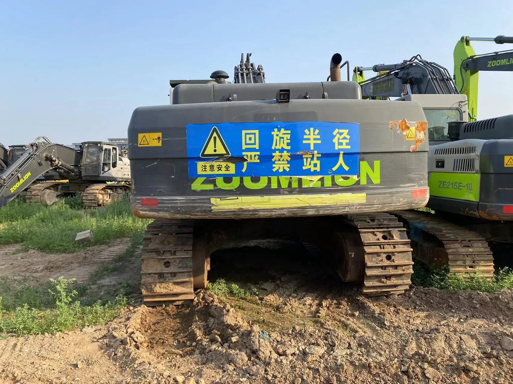 ZE550EK‑10‑1043 | 2022 build | 1,253 hrs | Parked in Weinan — equipped with bucket