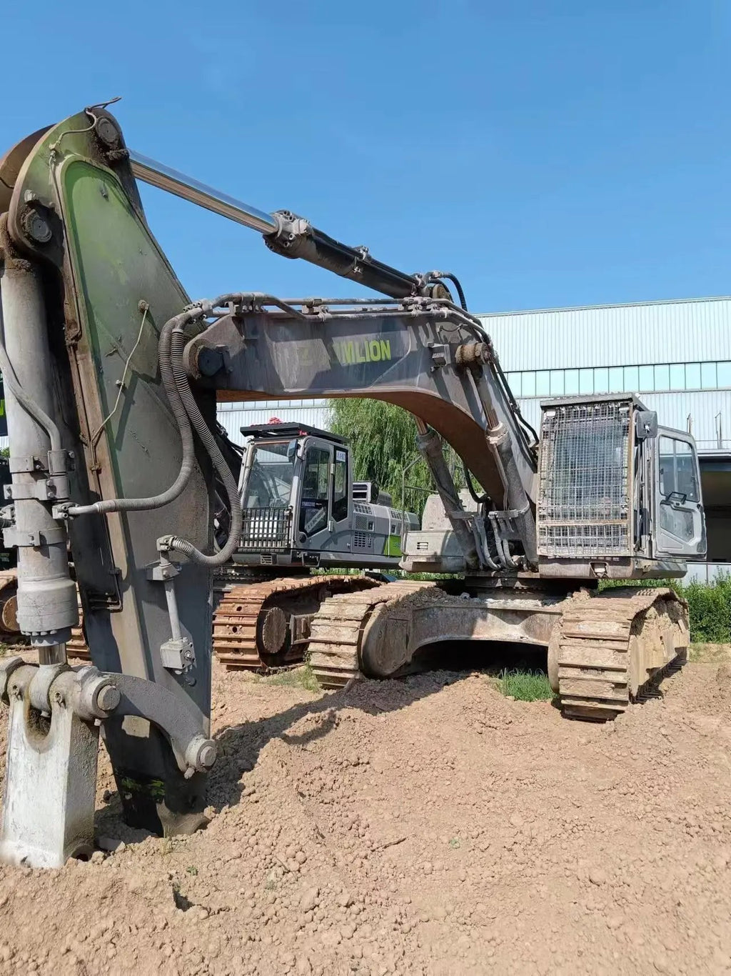 ZE550EK-10-1163 | Built Aug 2021 | 5,685 hrs | Parked in Weinan — No bucket assembly