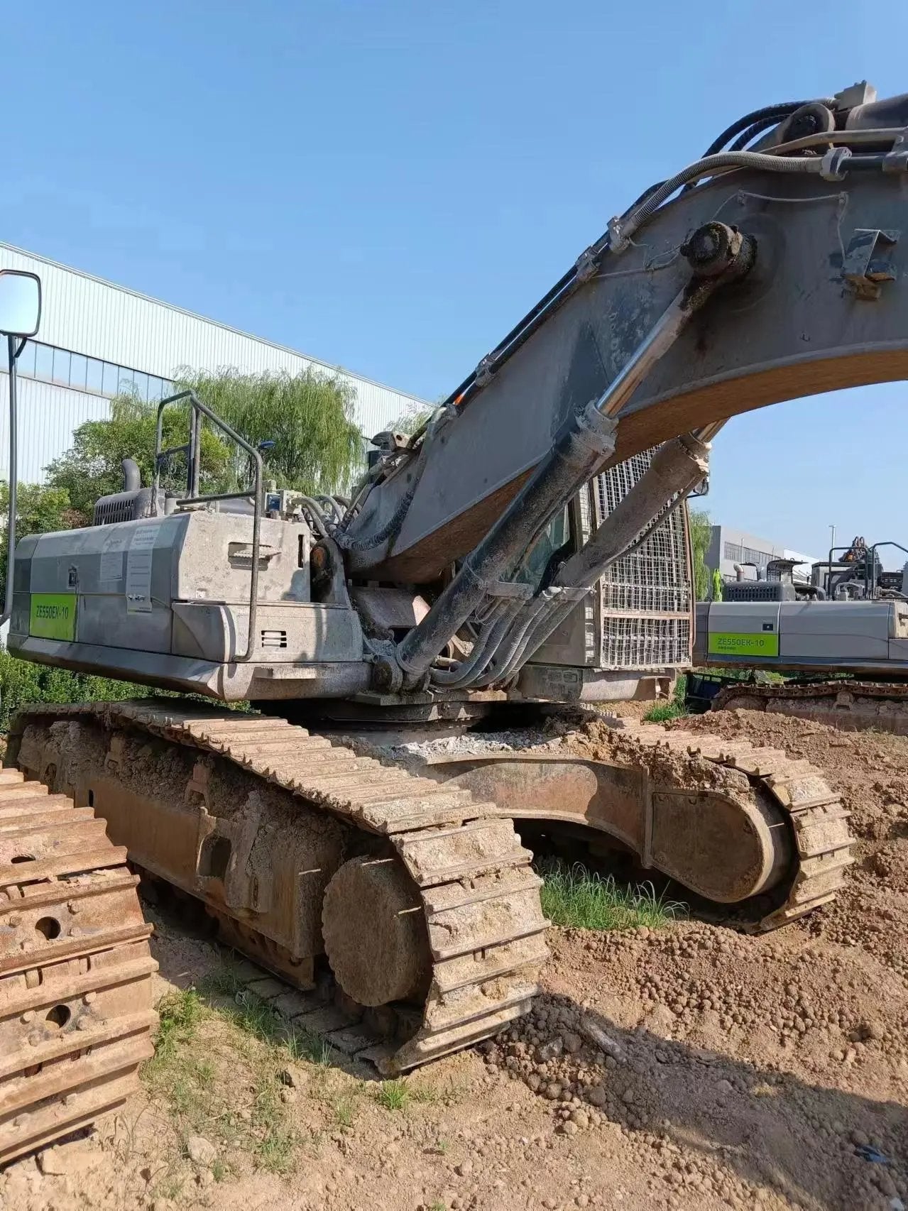 ZE550EK-10-1163 | Built Aug 2021 | 5,685 hrs | Parked in Weinan — No bucket assembly