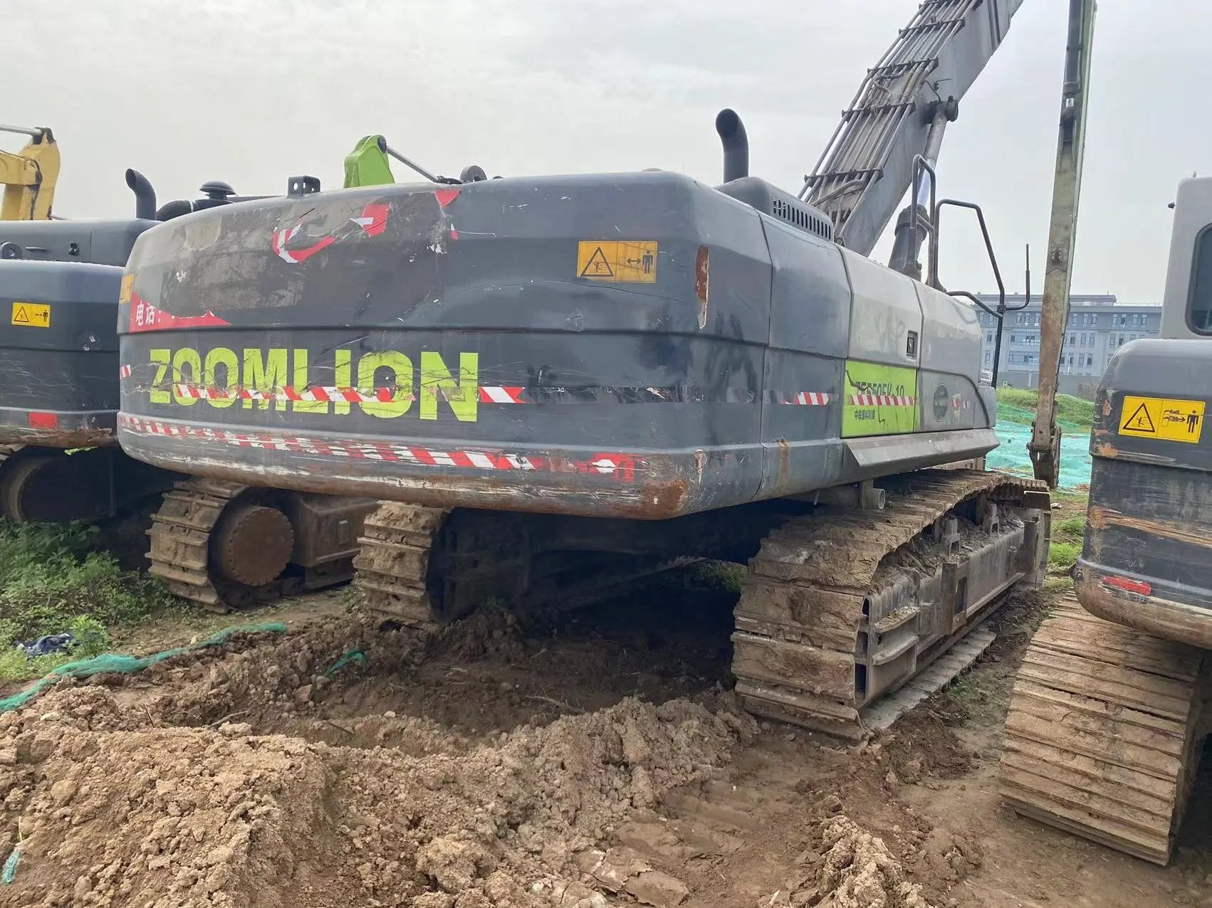 ZE550EK-10-1156 | Built 2021 | 719 hrs | Parked in Weinan — Extended boom + Aidi 135 hydraulic breaker