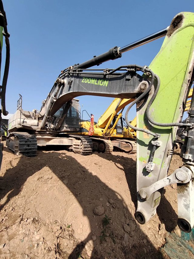 ZE550EK‑10‑1027 | 2020‑12 | 4,092 h | Weinan (yard) — No bucket assembly