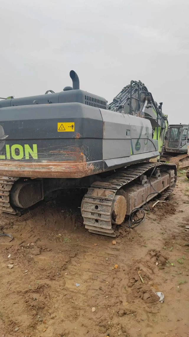 ZE550EK‑10‑1096 | Feb 2021 | 4,470 h | Weinan — Aidi 200 hydraulic breaker