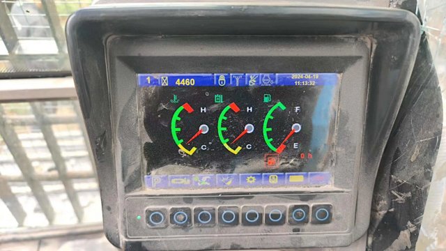 ZE550EK‑10‑1096 | Feb 2021 | 4,470 h | Weinan — Aidi 200 hydraulic breaker