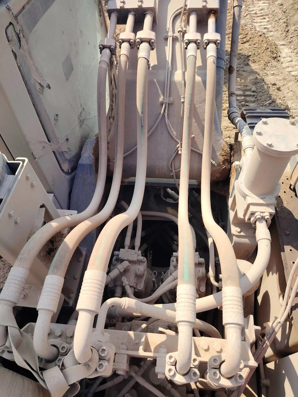 ZE550EK‑10‑5051 | 2021 | hours not provided | Weinan — Standard digging bucket