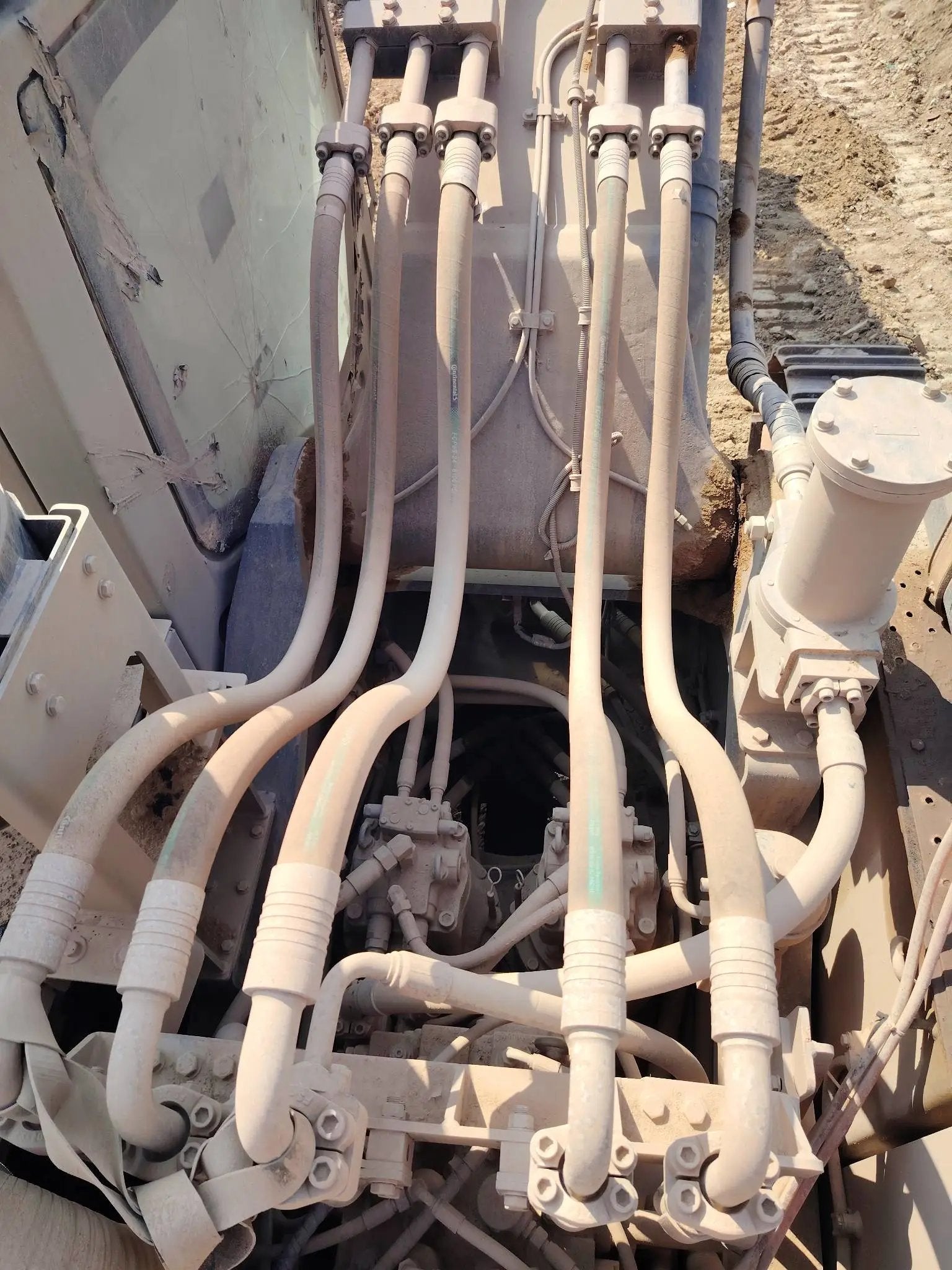 ZE550EK‑10‑5051 | 2021 | hours not provided | Weinan — Standard digging bucket
