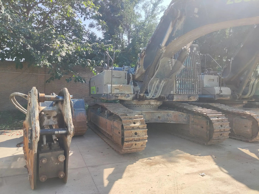 ZE550EK-10‑1251 | 2021-10 | 4,080 h | Located: Xi’an | Note: no bucket assembly