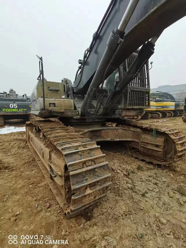 ZE550EK-10-1110 | Built Mar 2021 | 3,731 hrs | Parked Weinan — Fitted with Tianke 200 hydraulic breaker