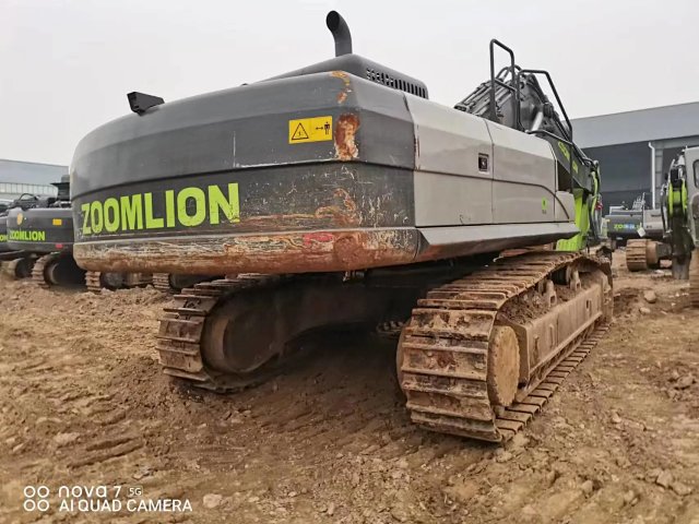ZE550EK-10-1110 | Built Mar 2021 | 3,731 hrs | Parked Weinan — Fitted with Tianke 200 hydraulic breaker