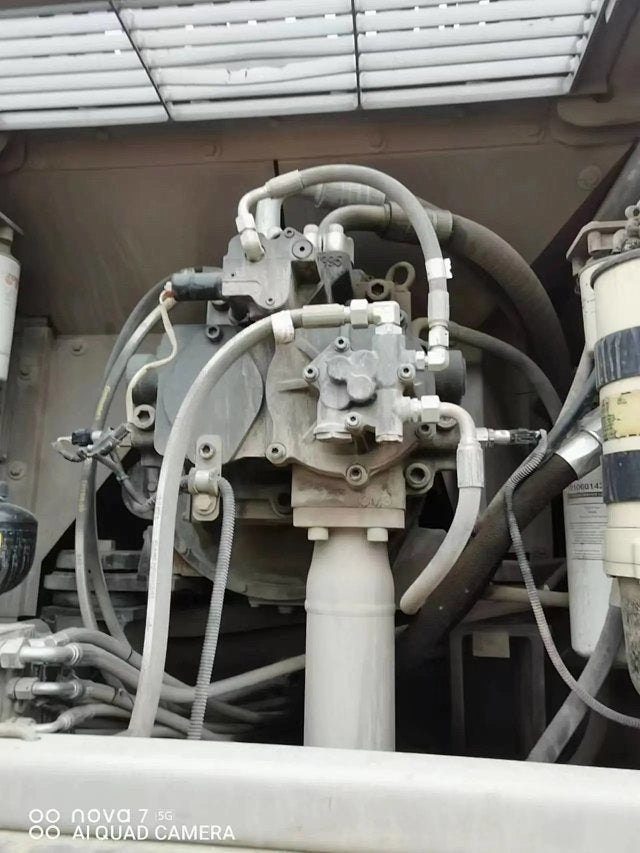 ZE550EK-10-1110 | Built Mar 2021 | 3,731 hrs | Parked Weinan — Fitted with Tianke 200 hydraulic breaker