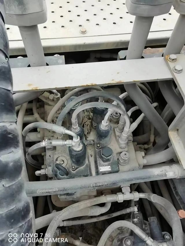 ZE550EK-10-1110 | Built Mar 2021 | 3,731 hrs | Parked Weinan — Fitted with Tianke 200 hydraulic breaker