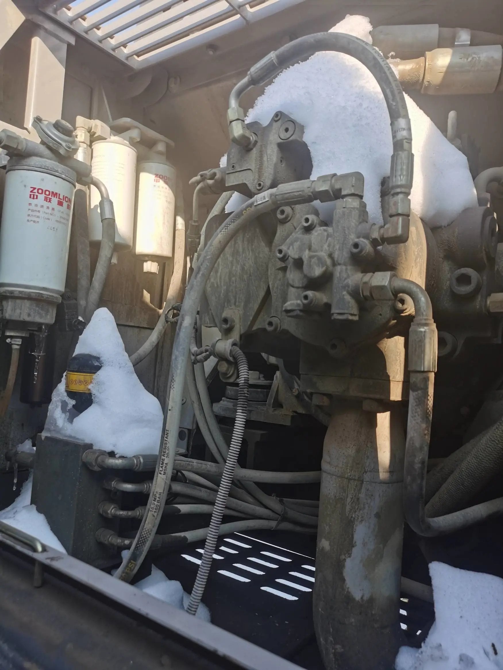 ZE550EK‑10‑1236 | 2021 | 3,443 h | Weinan — TianKe 200 hydraulic breaker & bucket