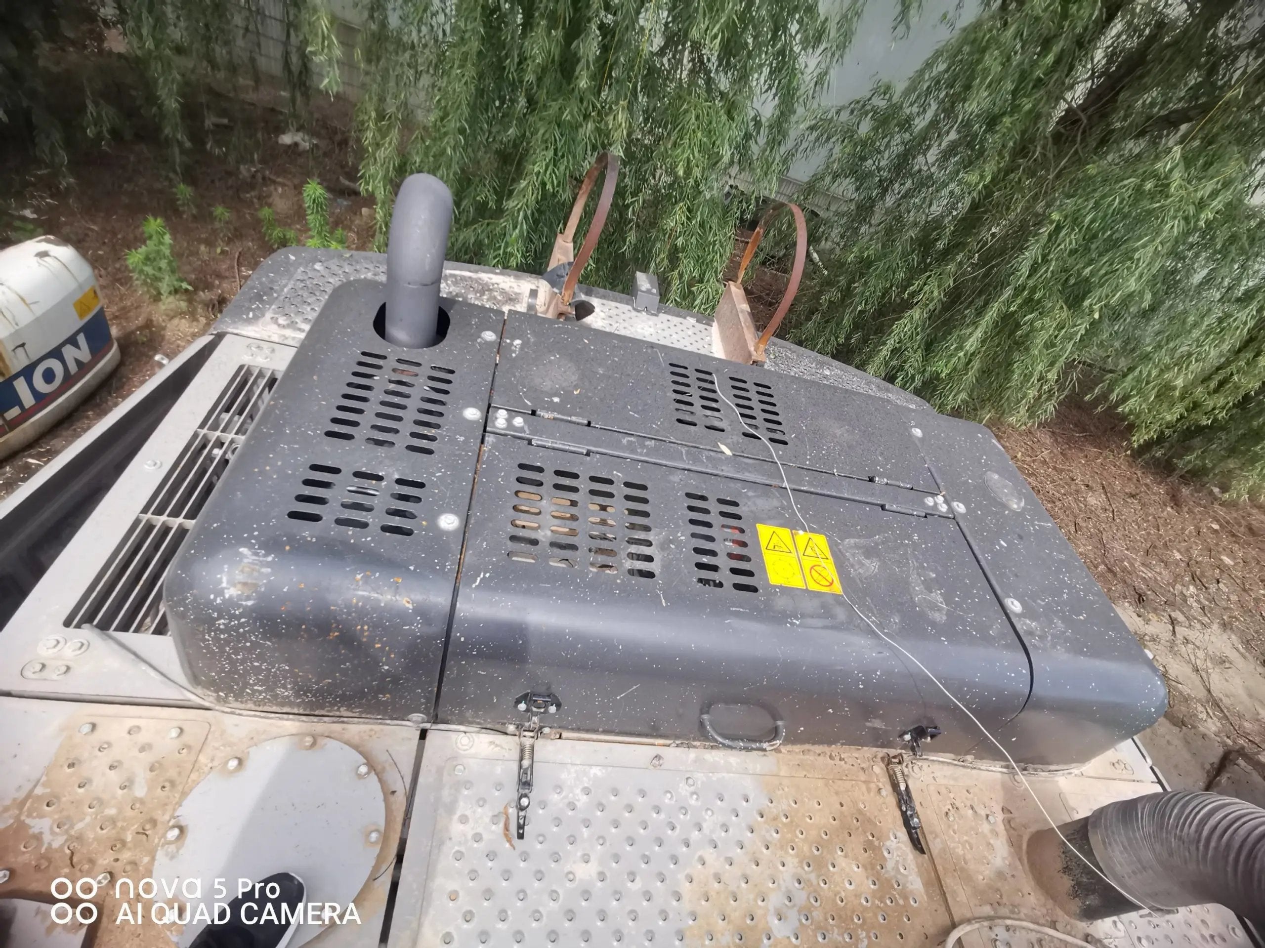 ZE550EK-10-1241 | 2021 (Aug) | 3,841 h | Xi’an — HCD200 hydraulic breaker