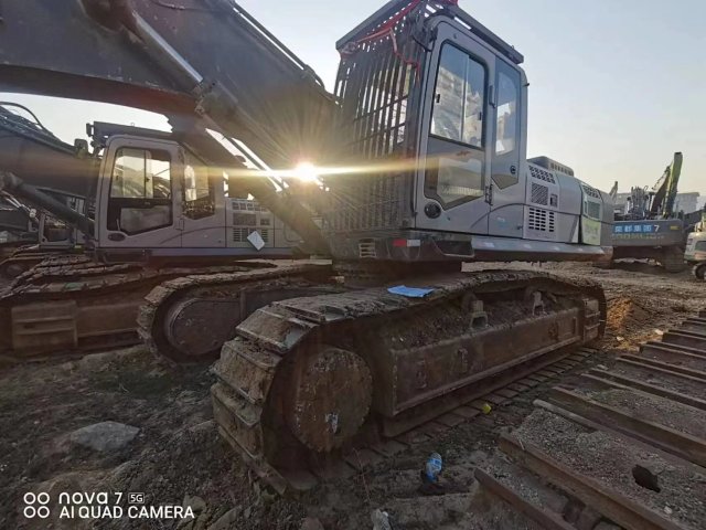 ZE550EK-10-1193 | Built: June 2021 | Hours: 2,084 hrs | Location: Weinan, Shaanxi | Attachments: Aidi 200 hydraulic breaker + bucket