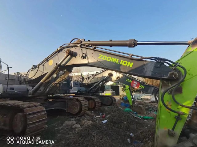 ZE550EK-10-1193 | Built: June 2021 | Hours: 2,084 hrs | Location: Weinan, Shaanxi | Attachments: Aidi 200 hydraulic breaker + bucket